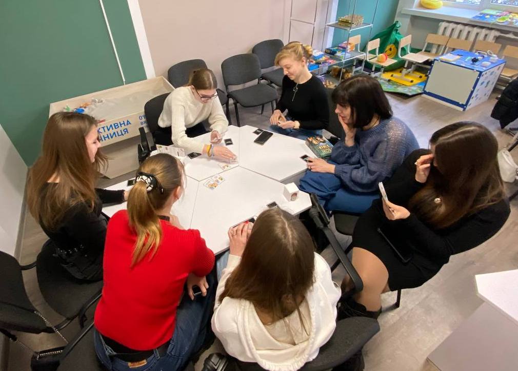 Настільні ігри зацікавлюють